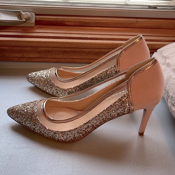 Sparkly Gold Heels - Picture 2 of 2